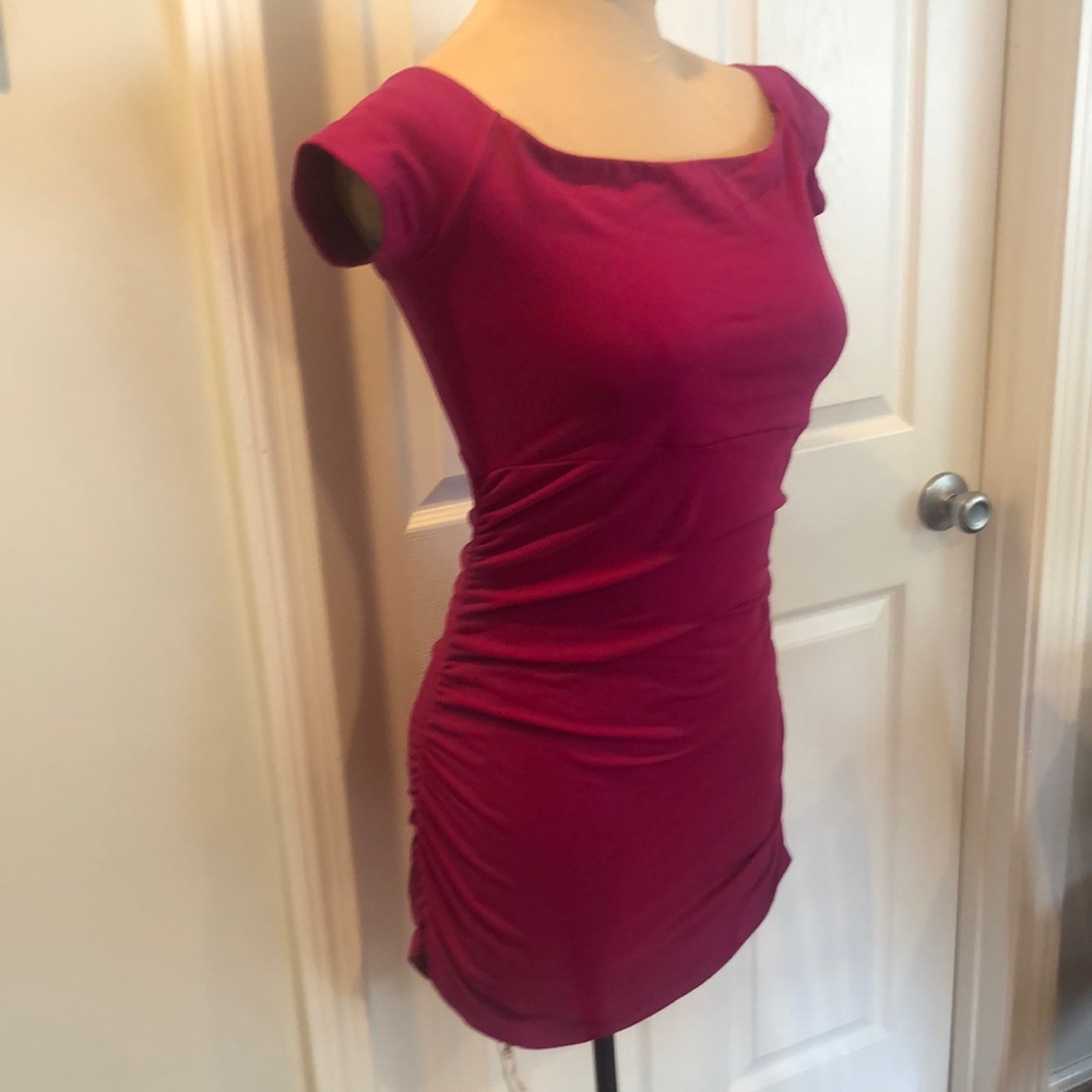 Susana Monaco Jona dress, size large, rasberry-magenta color, ruched sides